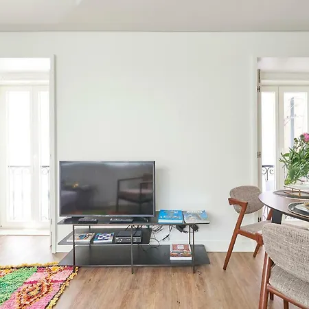 Lisbon Best Choice Apartments Alfama-3